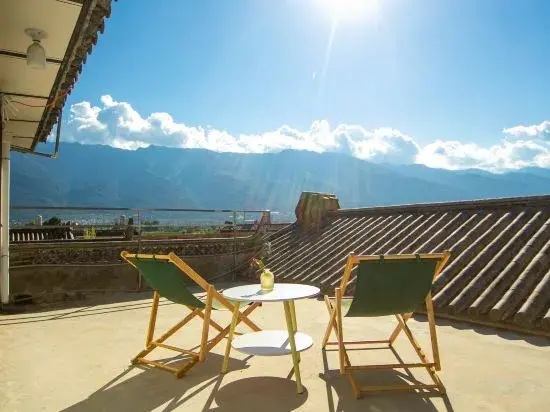 Дали: Dali Yimian Mountain View Homestay (Caicun Longqi Wharf Branch)