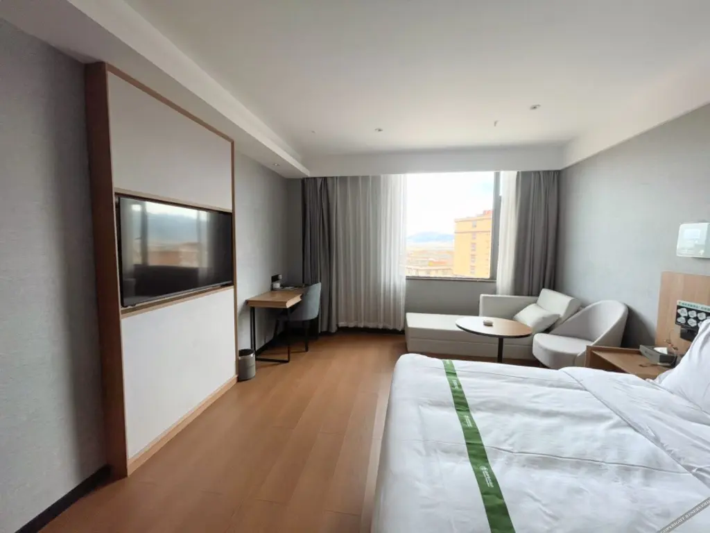 Литанг: GreenTree Inn (Ganzi Litang 318 National Road Dongcheng Branch)
