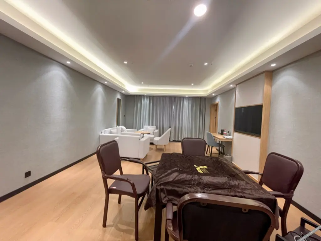 Литанг: GreenTree Inn (Ganzi Litang 318 National Road Dongcheng Branch)