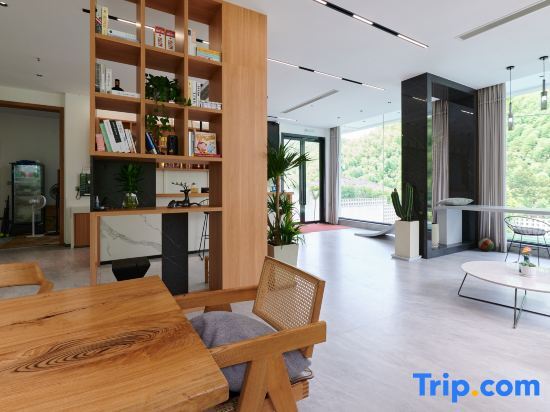 Хучжоу: Moganshan Roaming  Cloud Homestay