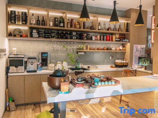 Хучжоу: VISAYA Guesthouse  (Zhebei Grand Canyon Store)
