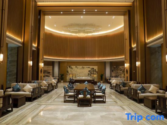 Линьи: Linyi River Hotel