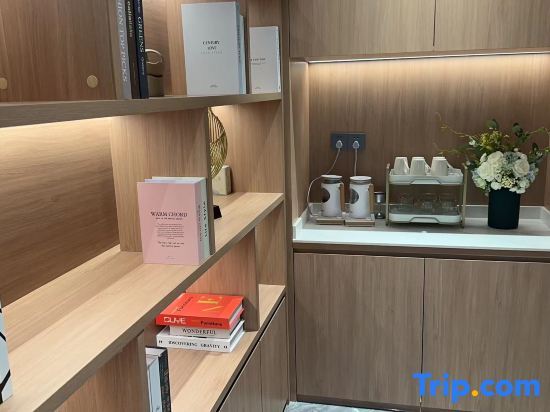Хучжоу: Huzhou Quanya Hotel (Nanxun Shuanglin Phoenix Culture Square)