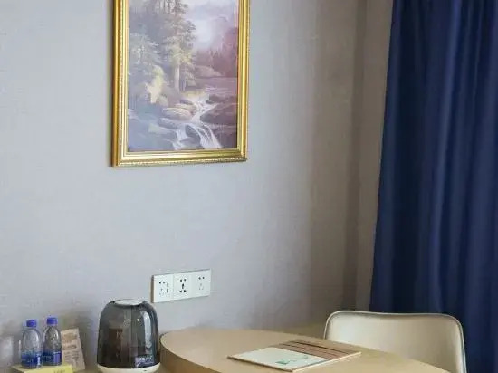 Чжуншань: Heben Huashe Hotel (Zhongshan South Zhanyuan Branch)