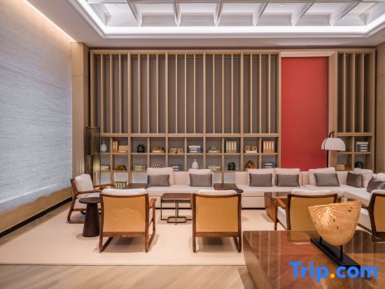 Цзясинь: Puyuan Fashion Ancient Town Meshang Resort Hotel