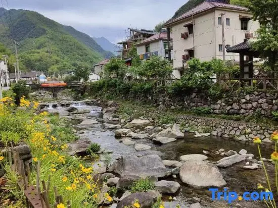 Хучжоу: Anji Mengxuan Family Resort Homestay (Jiangnan Tianchi Branch)