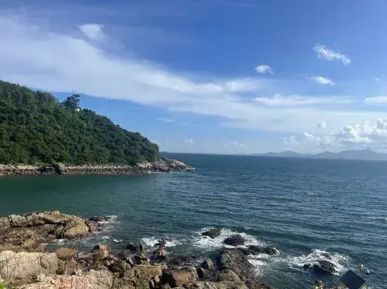 Шэньчжэнь: Shenzhen Dapeng Nan'ao Blue Bank Seaview Apartment