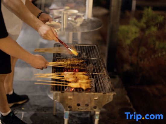 Ханчжоу: Hangzhou Lin'an Xia'er · Parent Child Vacation and River Tracing Homestay