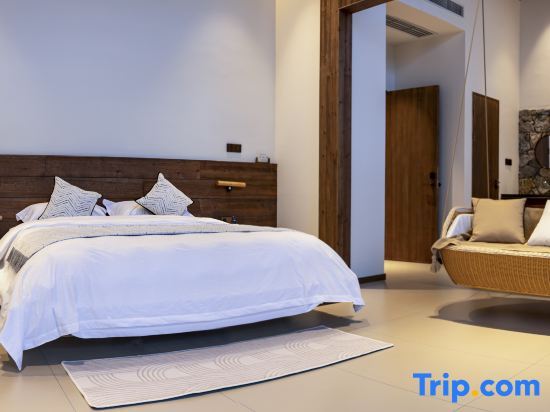 Фэньи: Liangqi Private Tang Homestay