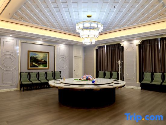 Чжухай: Xin Aolin Hotel (Zhuhai Tangjiawan Station)