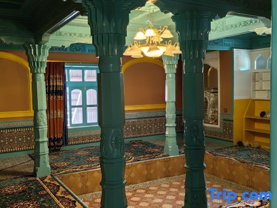 Ташкурган: Jiming Four Country Hotel