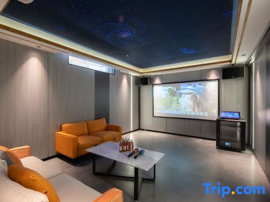 Хучжоу: Shanzhi · Summer Starry Sky Swimming Pool · Parent Child Vacation Oxygen Sleepover