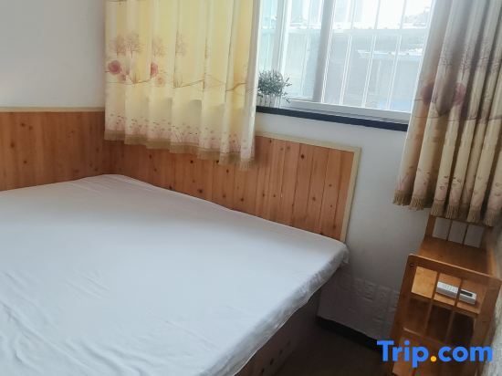 Циндао: June 18 Inn