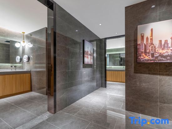 Country lnn & Suites by Radisson,Shanghai Hongkou Football Stadium and Chifeng Road Station — фото 1