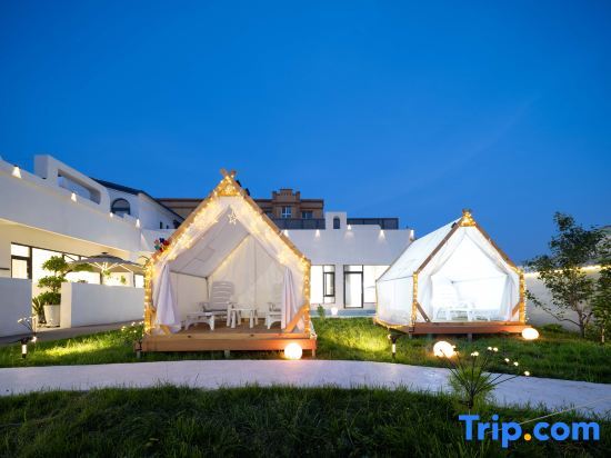 Zhaolan Light Luxury Vacation Homestay (Tekes Bagua City Store) — фото 1
