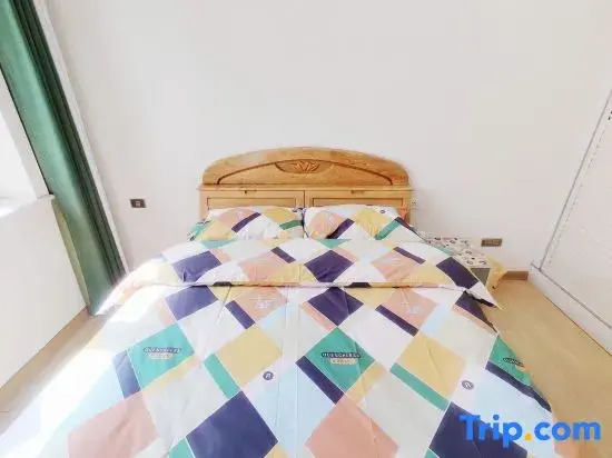 Ичунь Хэйлунцзян: Youth Apartments (Bilberry Manor, Yichun)