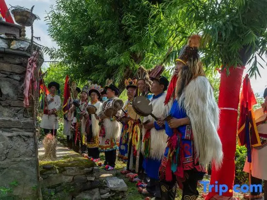 Фэньи: Maoxian Guigu Homestay