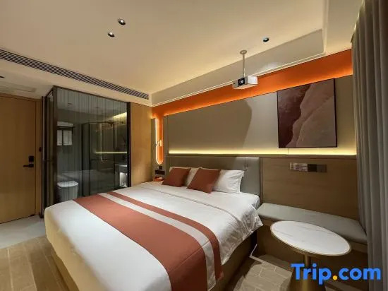 Шиянь: Zhushan Triumph Light Luxury Hotel