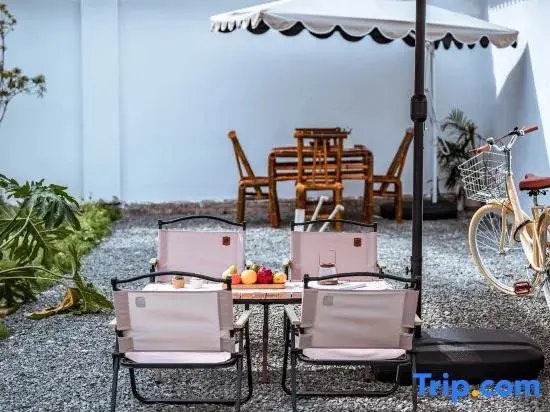 Дали: Dali Qiyeju Mountain Viewing Courtyard (Erhai Caicun Branch)