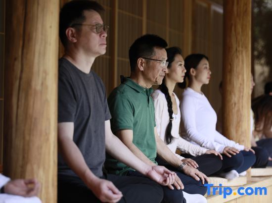 Дали: Qiwan Mindfulness No.1