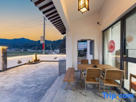 Yueke Village Country Inn — фото 1