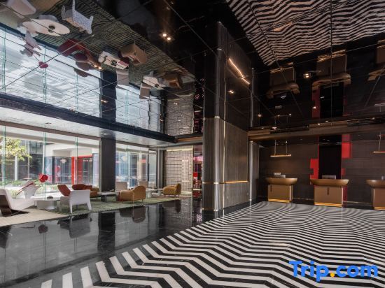 Ухань: Wuhan Optics Valley 2nd Road Chutian Radisson Hotel