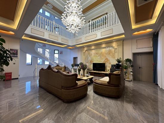 Лицзян: Yu Shangjianou Homestay (Sanyi International Airport)