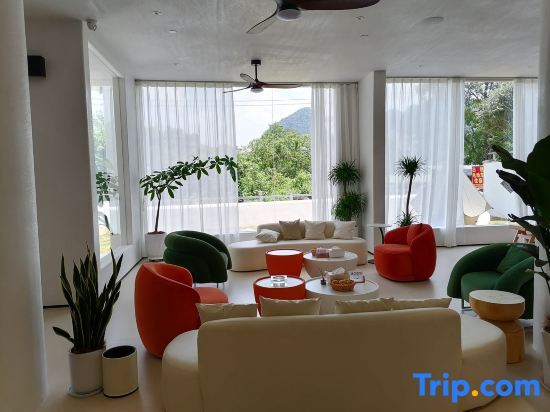 Яншо: Guilin Yangshuo Couple Yuqing Luxury Homestay (Yulonghe Branch)