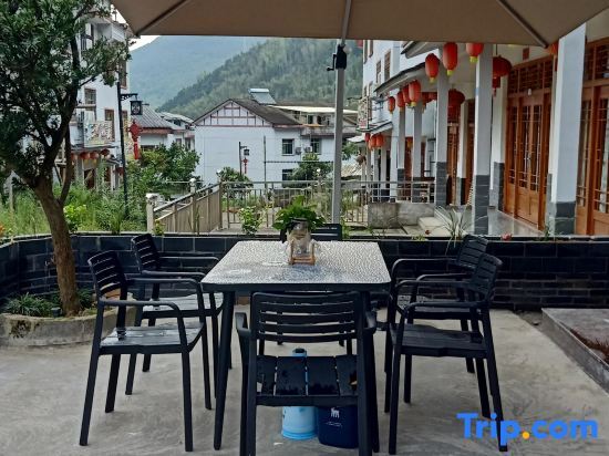 Шанграо: Sanqingshan Yinhu Xiaozhu Homestay