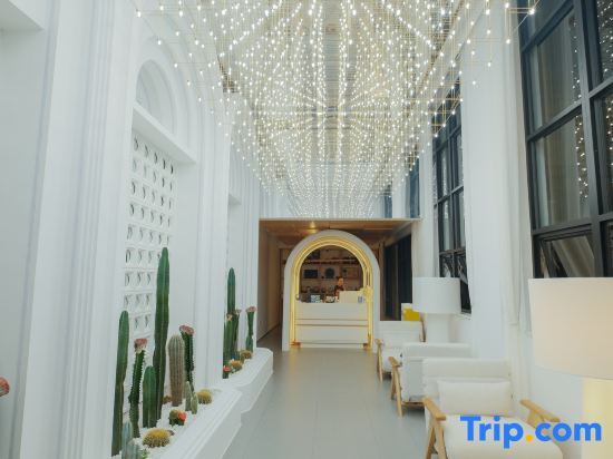 Дали: Dali Jumo High-end Light Luxury Homestay (Gucheng Nanmen Branch)