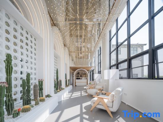 Дали: Dali Jumo High-end Light Luxury Homestay (Gucheng Nanmen Branch)