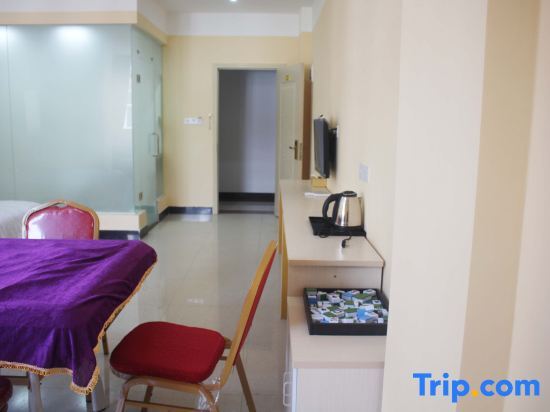 Гуанчжоу: Guangzhou Longquan Business Apartment (Huadu Shiling Branch)