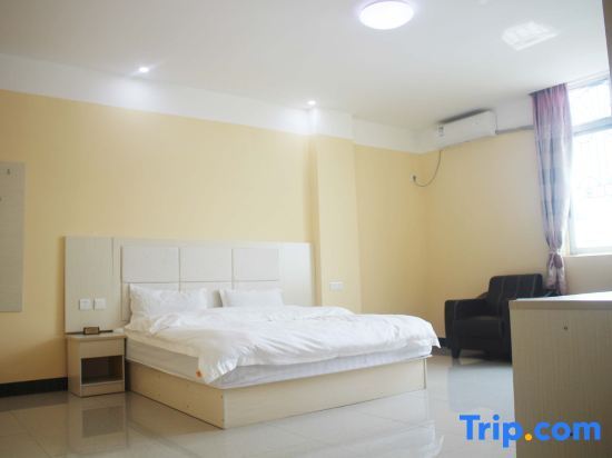 Гуанчжоу: Guangzhou Longquan Business Apartment (Huadu Shiling Branch)