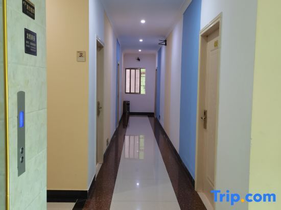 Гуанчжоу: Guangzhou Longquan Business Apartment (Huadu Shiling Branch)