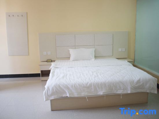 Гуанчжоу: Guangzhou Longquan Business Apartment (Huadu Shiling Branch)