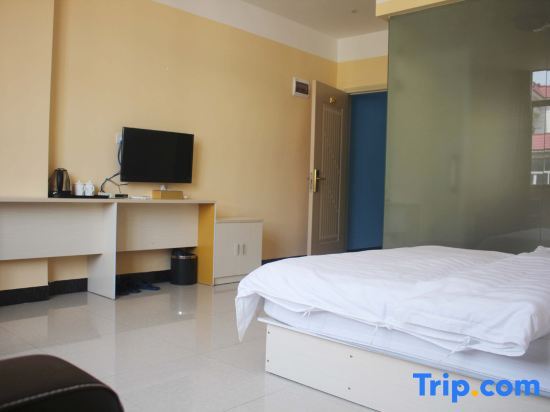 Гуанчжоу: Guangzhou Longquan Business Apartment (Huadu Shiling Branch)