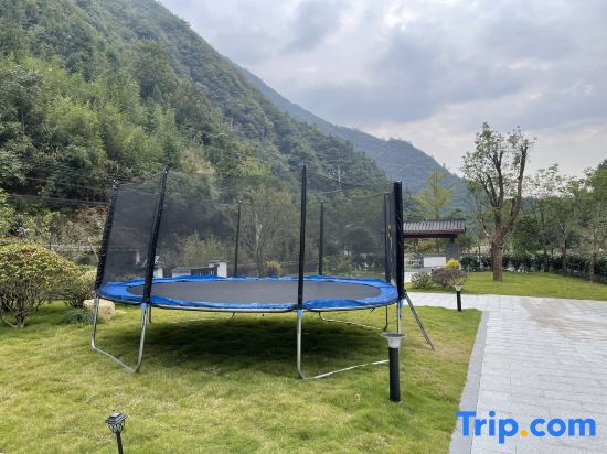 Ханчжоу: Tianmu Mountain Qingyujuju