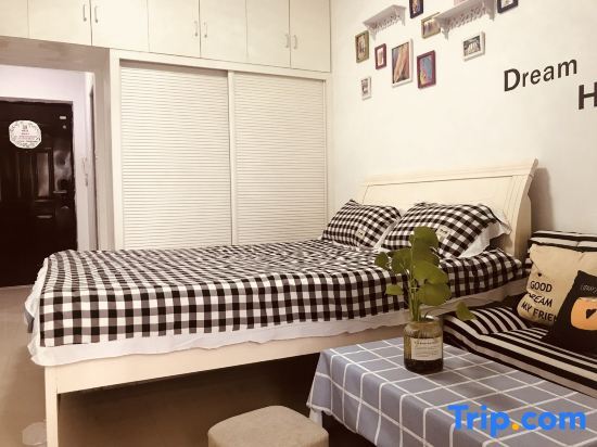 Chongqing Secret Land Small Living Hotel Apartment — фото 1