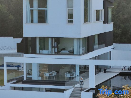Хучжоу: NA Moganshan Designer Hot Spring Homestay