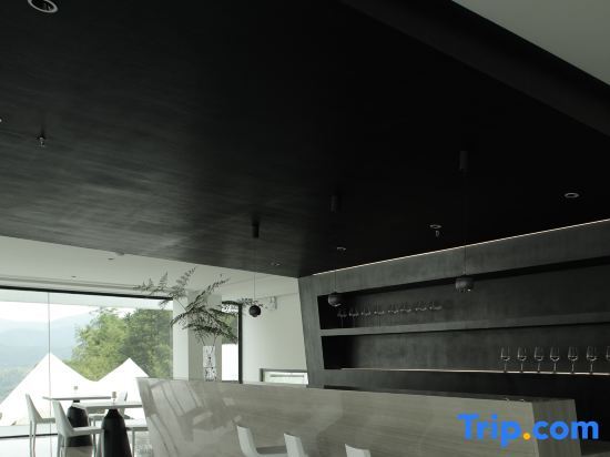 Хучжоу: NA Moganshan Designer Hot Spring Homestay