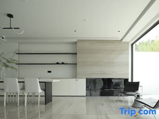 Хучжоу: NA Moganshan Designer Hot Spring Homestay