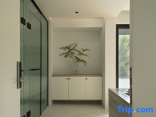 Хучжоу: NA Moganshan Designer Hot Spring Homestay