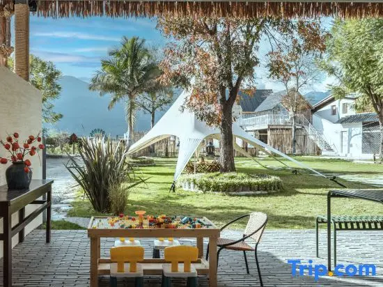 Дали: Dali Yungu Park Garden Homestay (Bohai Swan Ecological Corridor)