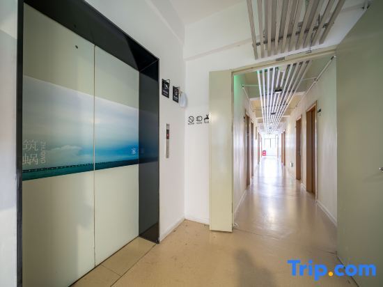 Шэньчжэнь: Zhuwo Apartment (Shenzhen Bao'an International Airport Guxu Subway Station)