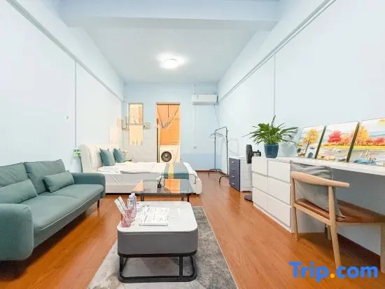 Шэньчжэнь: 1983 Creative Town Weiqing Lexiang Apartment