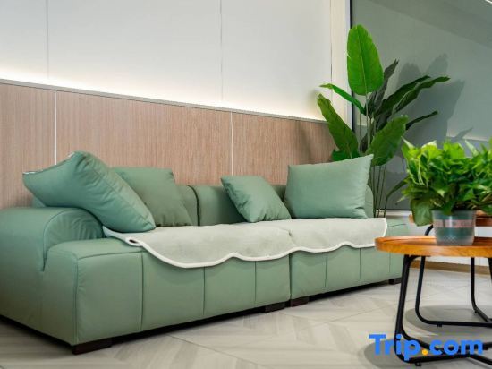 Дэхун: Ruili Chaodu International Jiahe Apartment