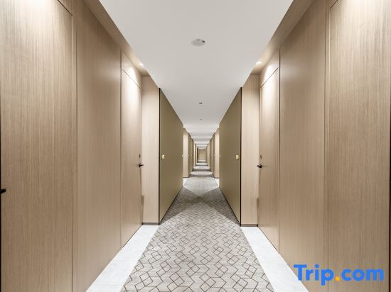 Санья: San Ya  Bay  Earl Park Hyatt Hotel