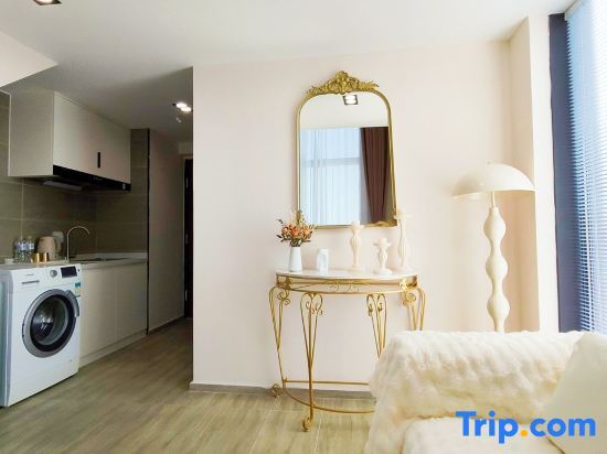 Циндао: That Xinghe Viewing Apartment (Qingdao Azure Apartment Tian'an Digital City)