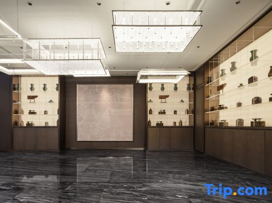 Чунцин: V-Continent Chongqing Executive Apartment