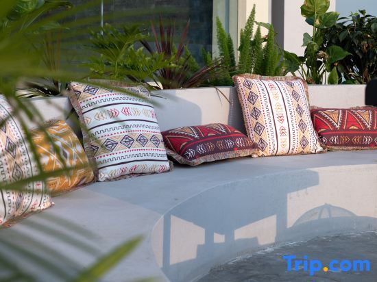 Дали: Yujiaren Seaview Resort Hotel (Erhai Shuanglang Branch)
